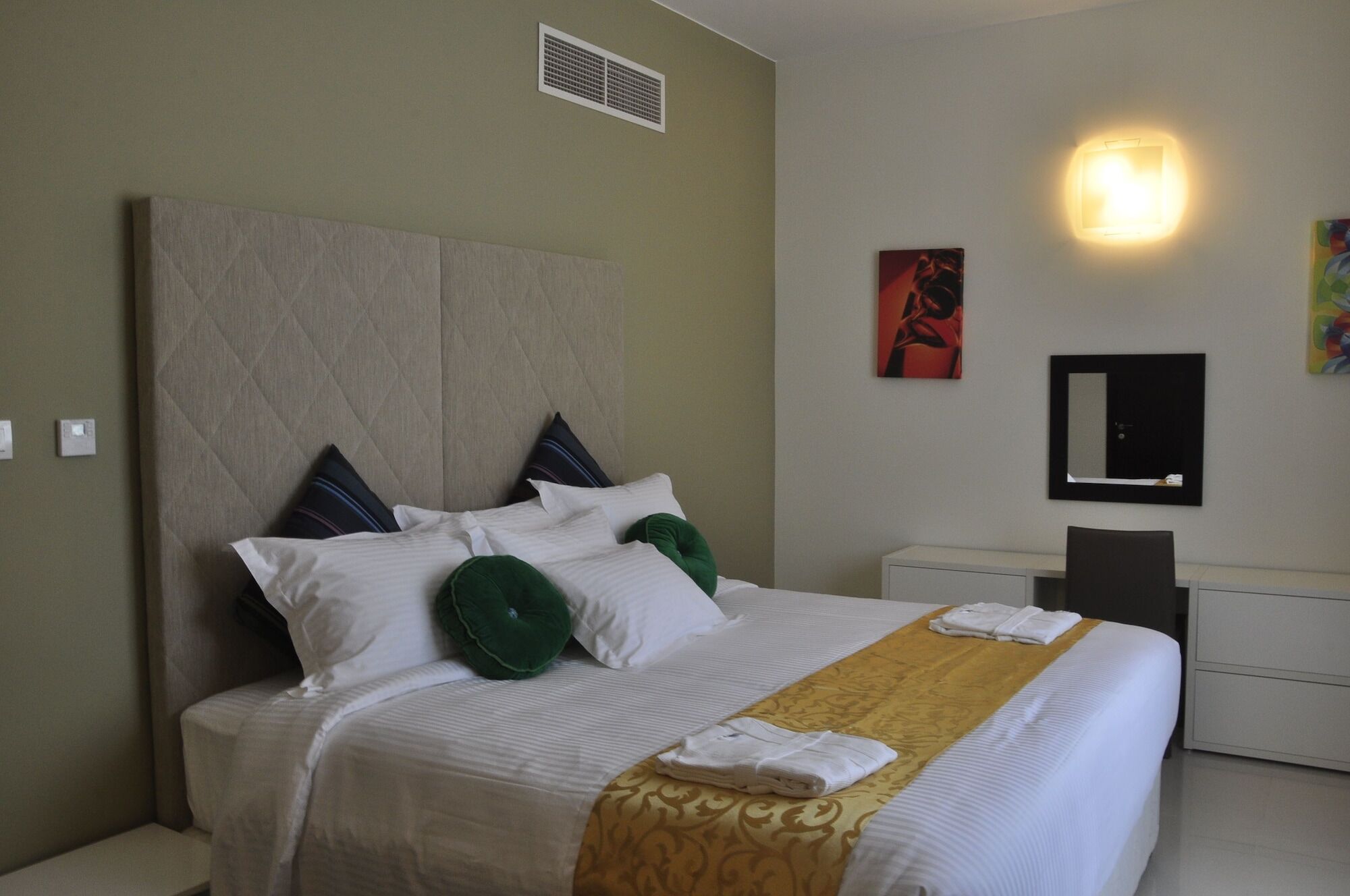 Gulf Suites Hotel Amwaj Manama Eksteriør billede
